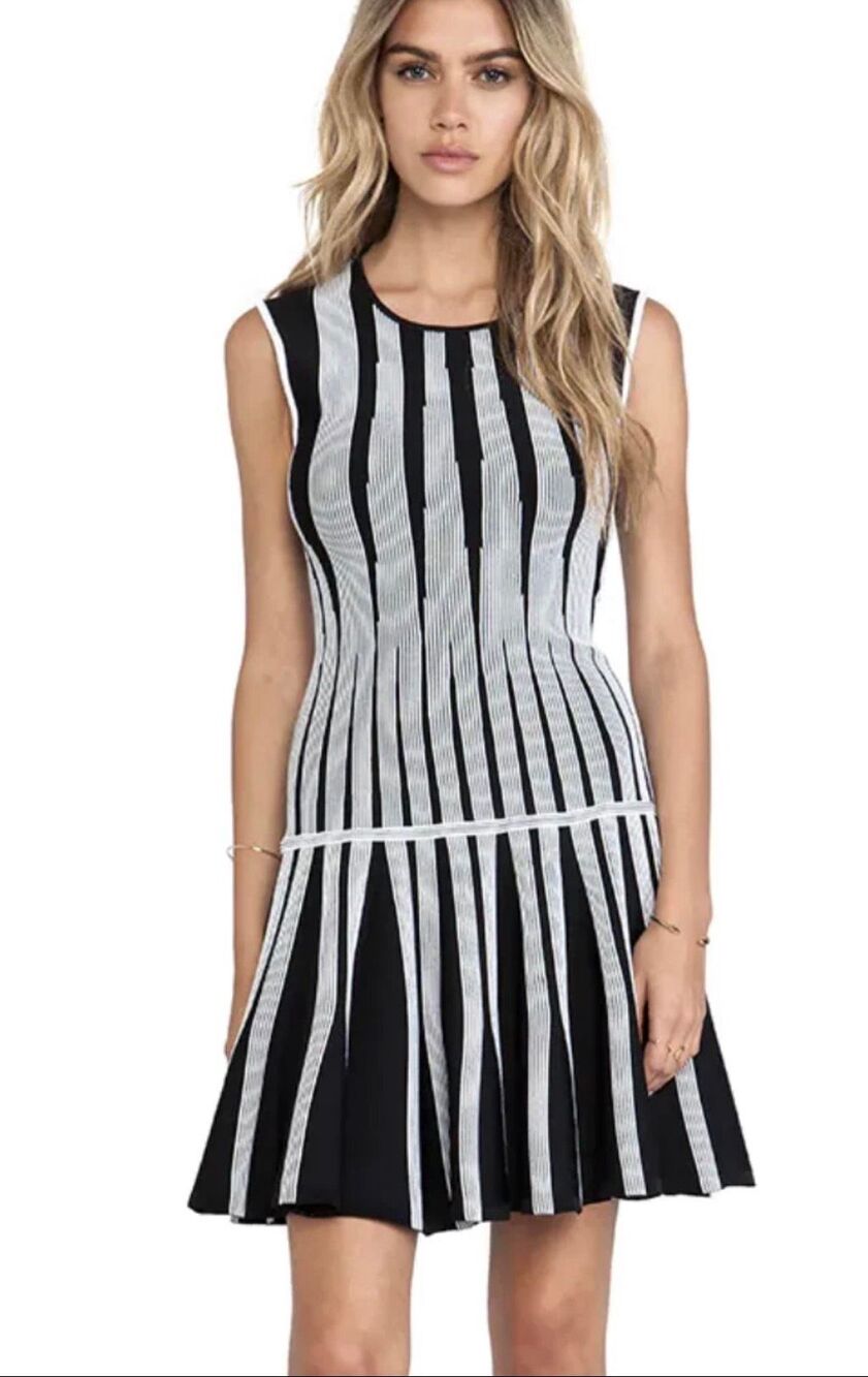 Diane von Furstenberg Black White Knit Fit & Flare Sleeveless Mini Dress Size S